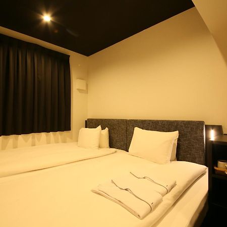 Hotel Trad Replay Osaka Luaran gambar